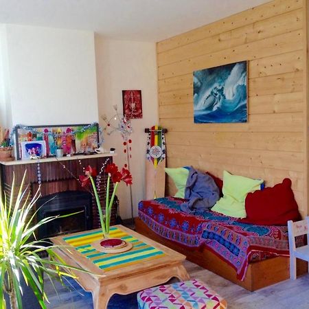 Bed and Breakfast Surf House à Léon Extérieur photo