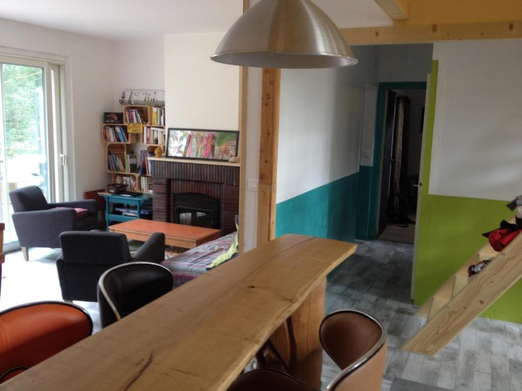 Bed and Breakfast Surf House à Léon Extérieur photo