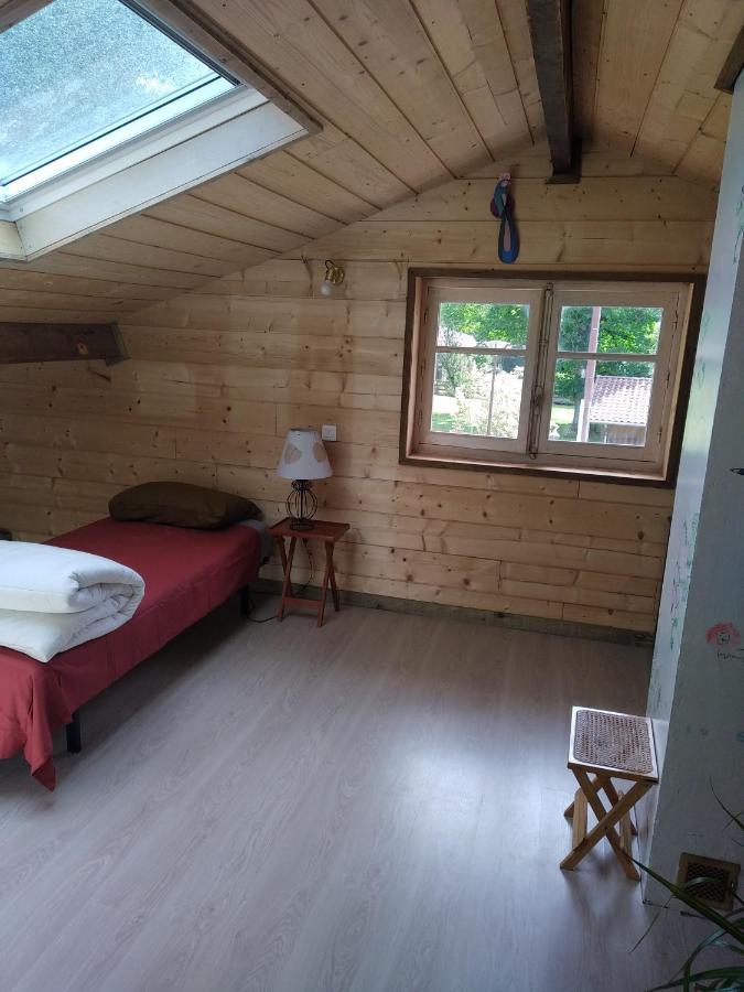 Bed and Breakfast Surf House à Léon Extérieur photo