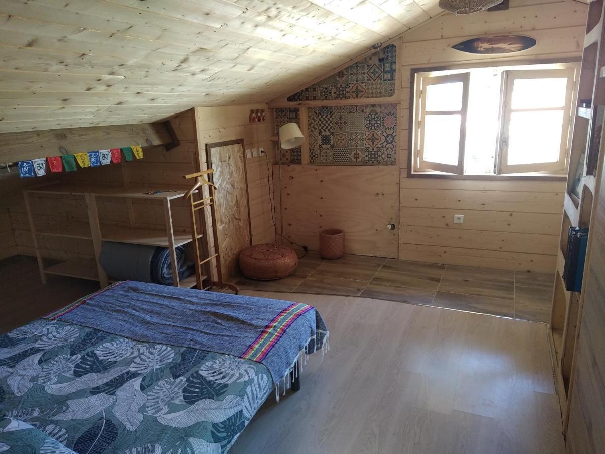 Bed and Breakfast Surf House à Léon Extérieur photo